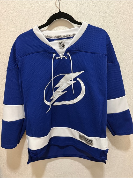 Reebok Other - Reebok Blue and White Tampa Bay Lightning Hockey Jersey